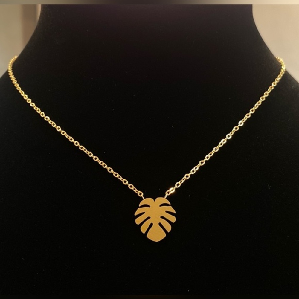 Monstera Deliciosa Plant Stainless Steel Necklace